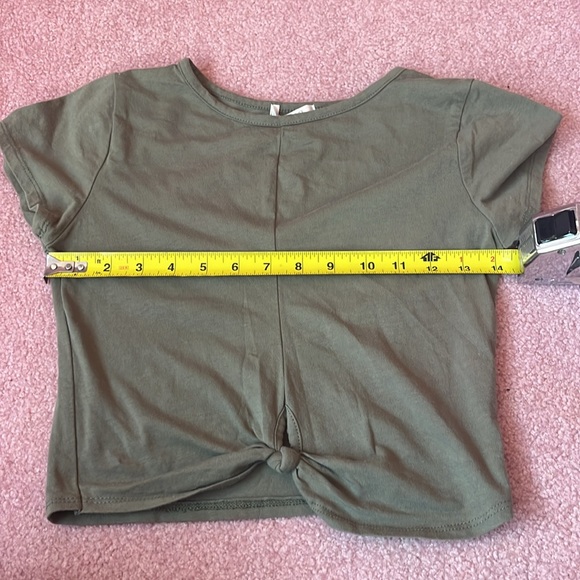 Bozzolo Green T Top Size Large with Twist - Picture 5 of 6